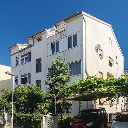 Cozy Apartment In Split With Kitchenette Εξωτερικό φωτογραφία