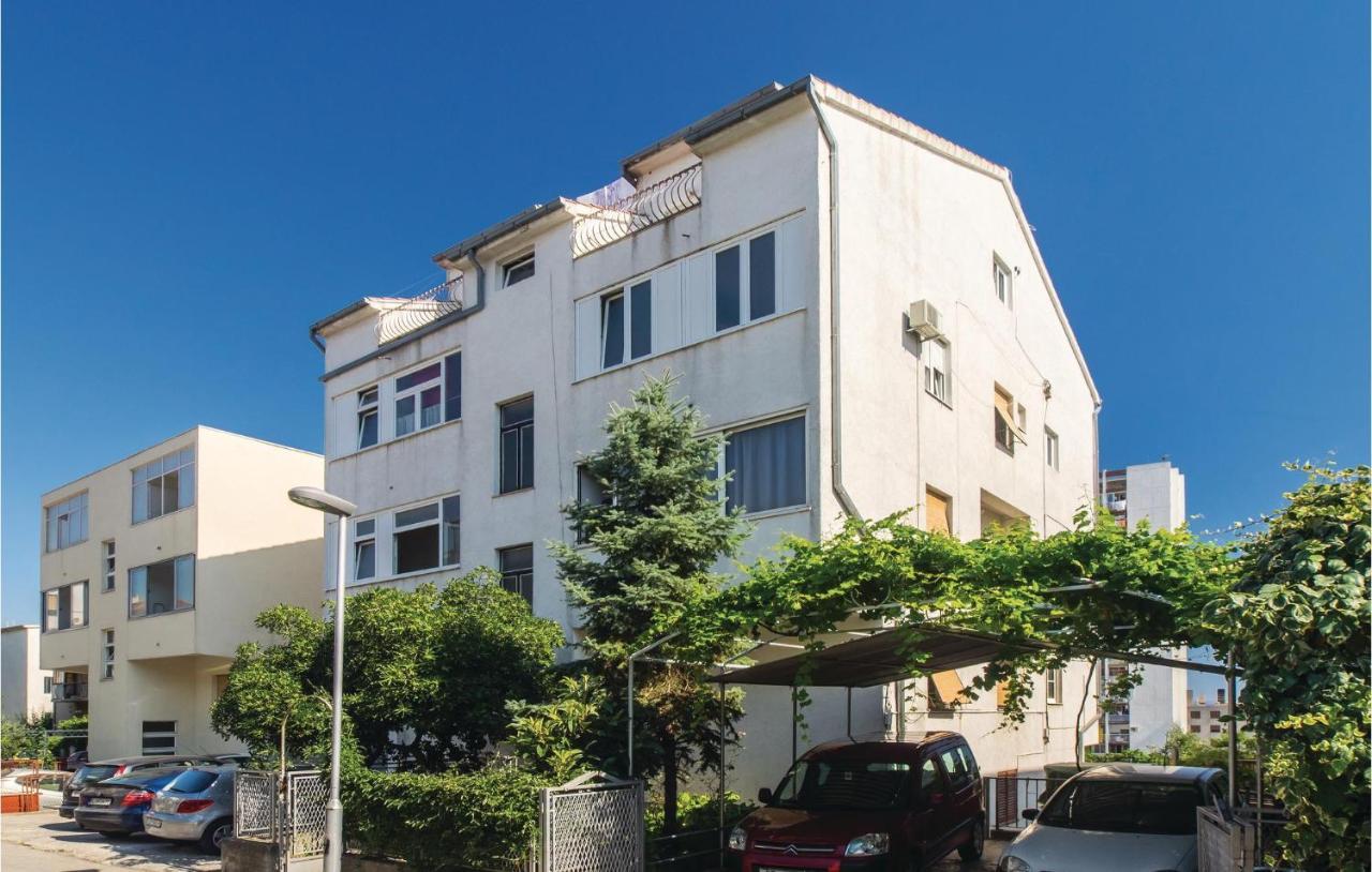 Cozy Apartment In Split With Kitchenette Εξωτερικό φωτογραφία
