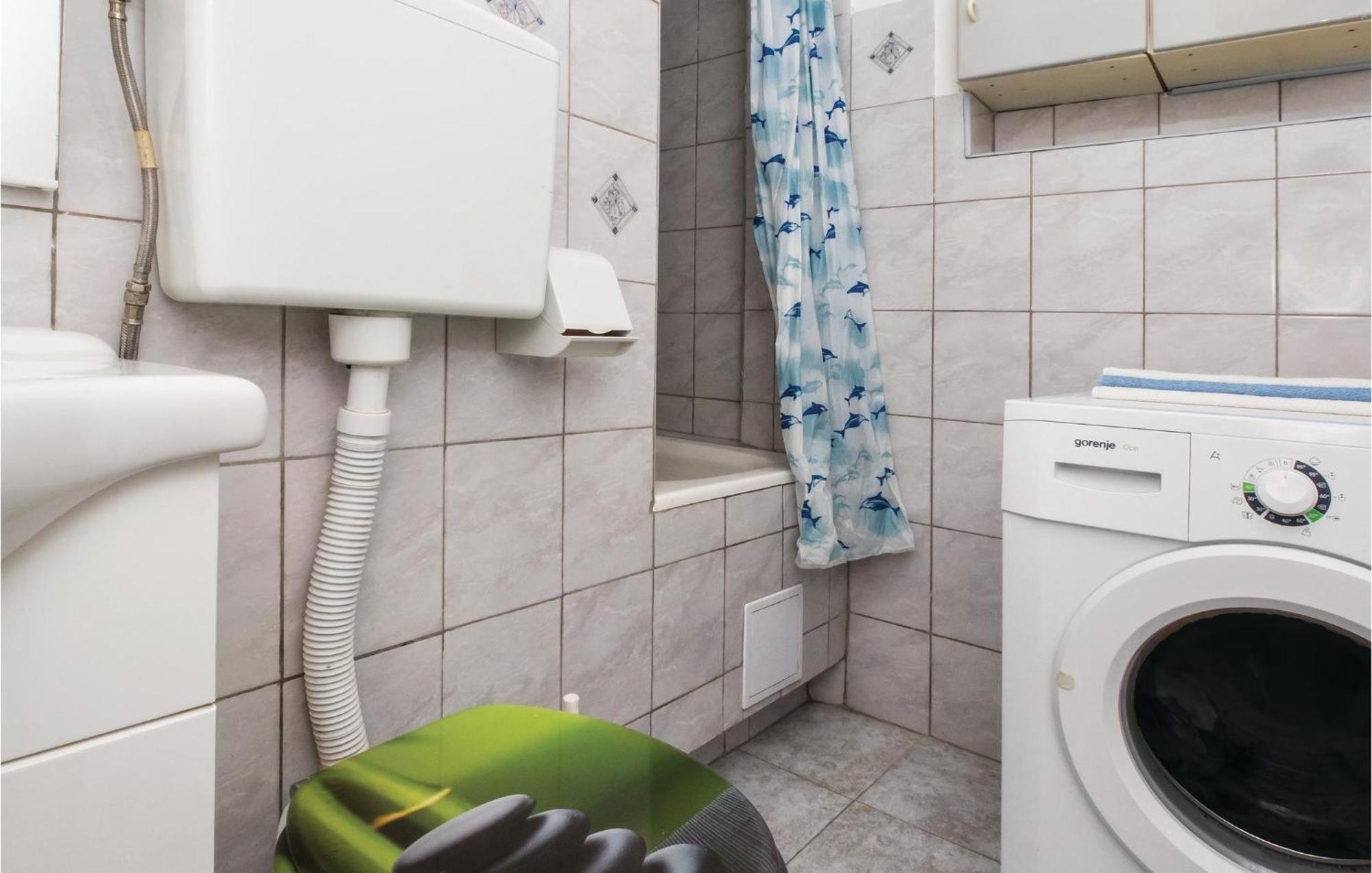 Cozy Apartment In Split With Kitchenette Εξωτερικό φωτογραφία